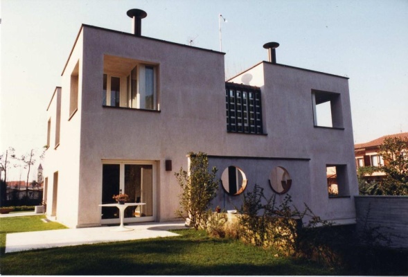 Casa Vanelo, Marina di Massa